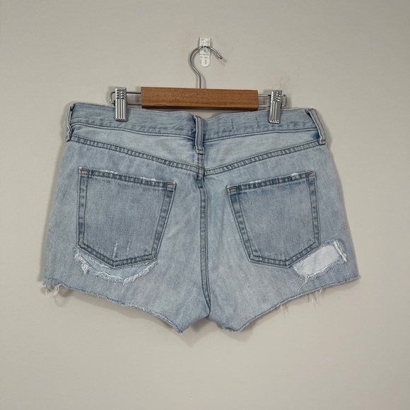 GAP Womens Jean Shorts Size 26 Blue Slim Short Distressed Light Wash Denim - Picture 4 of 10